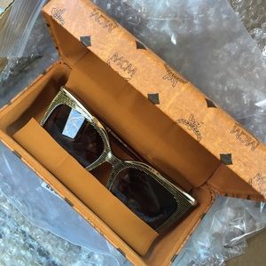 Worn Twice- MCM CAT-EYE SUNGLASSES